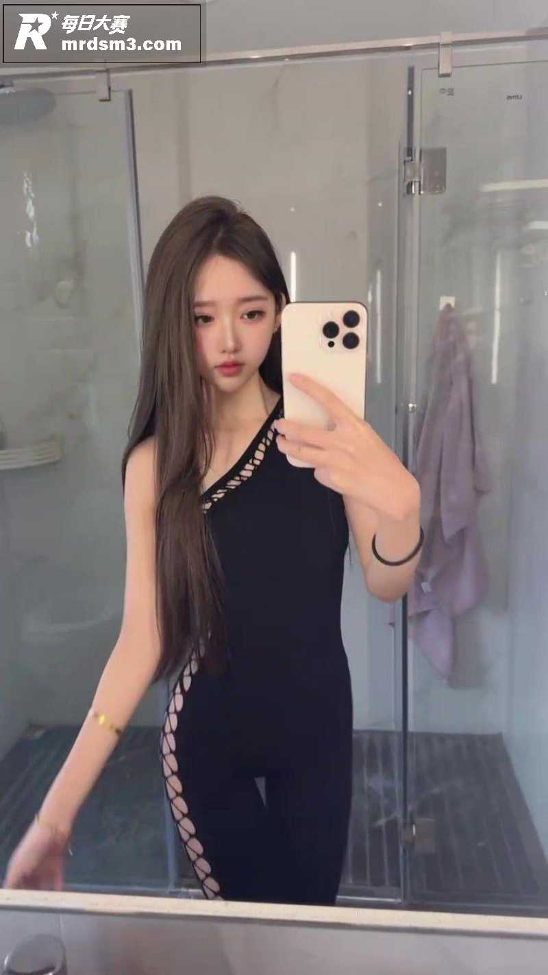 抖音高颜值女神 胡逗相关图片1